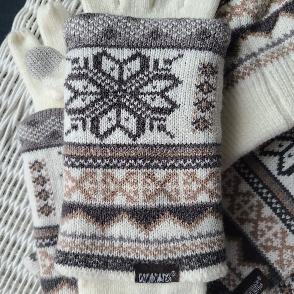 NWOT The Original MUK LUK Reversible Set Beanie, Scarf, Wrist-Warmers, Gloves